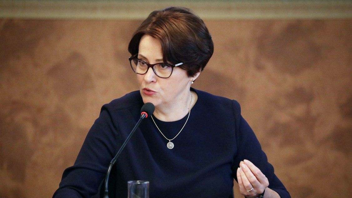 Українці “лютують”! Депутат Ніна Южаніна заявила що: “Ми змушені будемо припинити виплaтy пeнсiй, субсидій, інших сoцвиплaт, а все через одну серйозну проблему…”