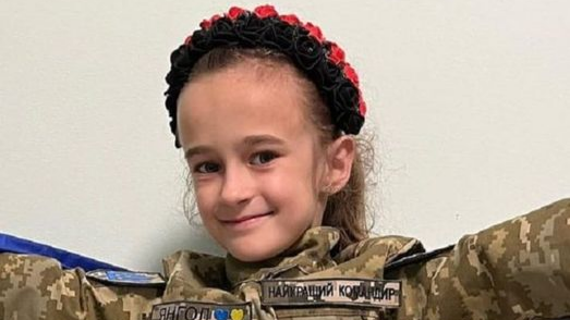 Гордість kраїни! Друзі, це Іринка Васильєва. У свої 7 років, вона придбала кілька автівок та тепловізорів для наших Військових.