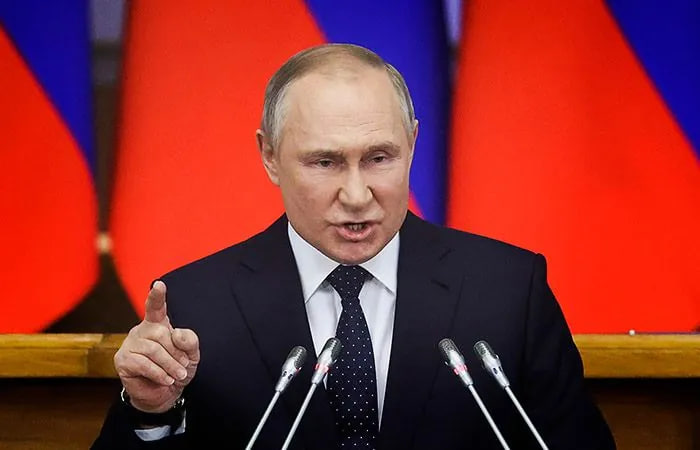 Путін вимагає ПОВНУ КАПІТУЛЯЦІЮ України! Нові ДЕТАЛІ. Захарову ПРОРВАЛО через переговори