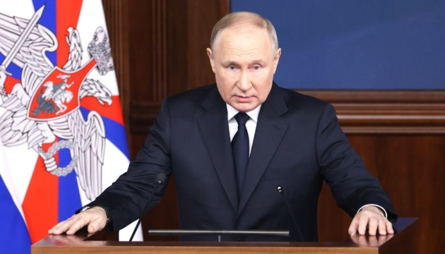 Збліднілий Путін звернувся до УКРАЇНЦІВ. Раптове зізнання диктатора щодо ВІЙНИ зняли на відео..